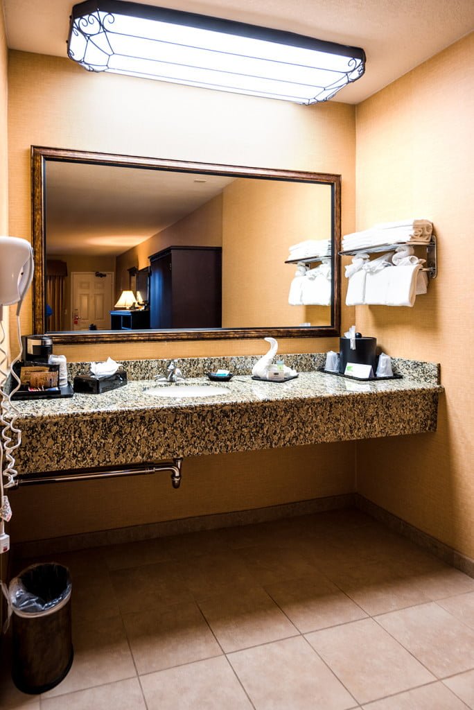 castle-inn-sink-disneyland