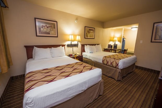 grand-legacy-park-anaheim-disneyland-hotel-010