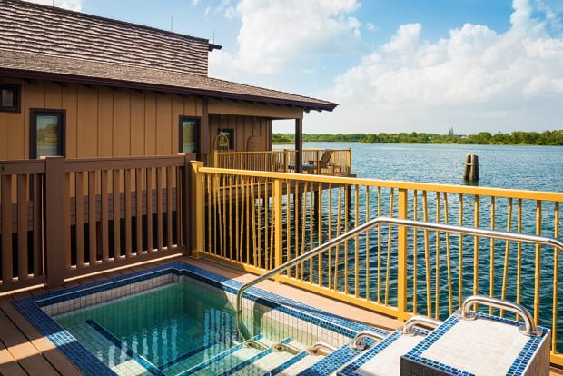 polynesian-bungalows-disney-world-plunge-pool